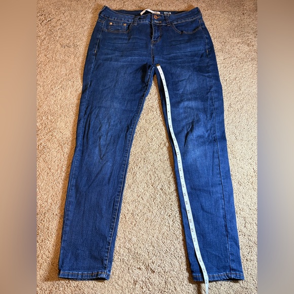 !it Jeans High Rise Curvy Skinny in Deep Blue - Picture 9 of 11